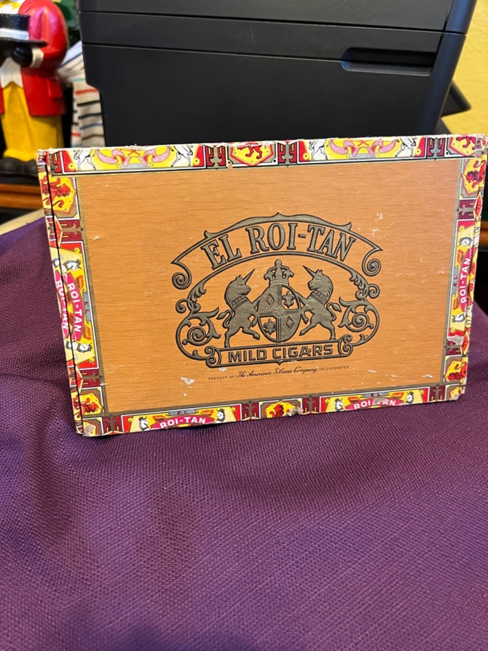 El Roi-Tan Mild Cigars Wooden like Box - Brown with Red Accent